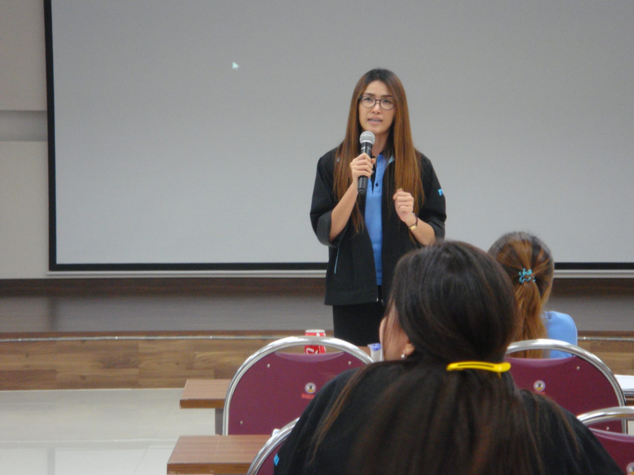 Tsubakimoto Automotive (Thailand) : Public Speaking