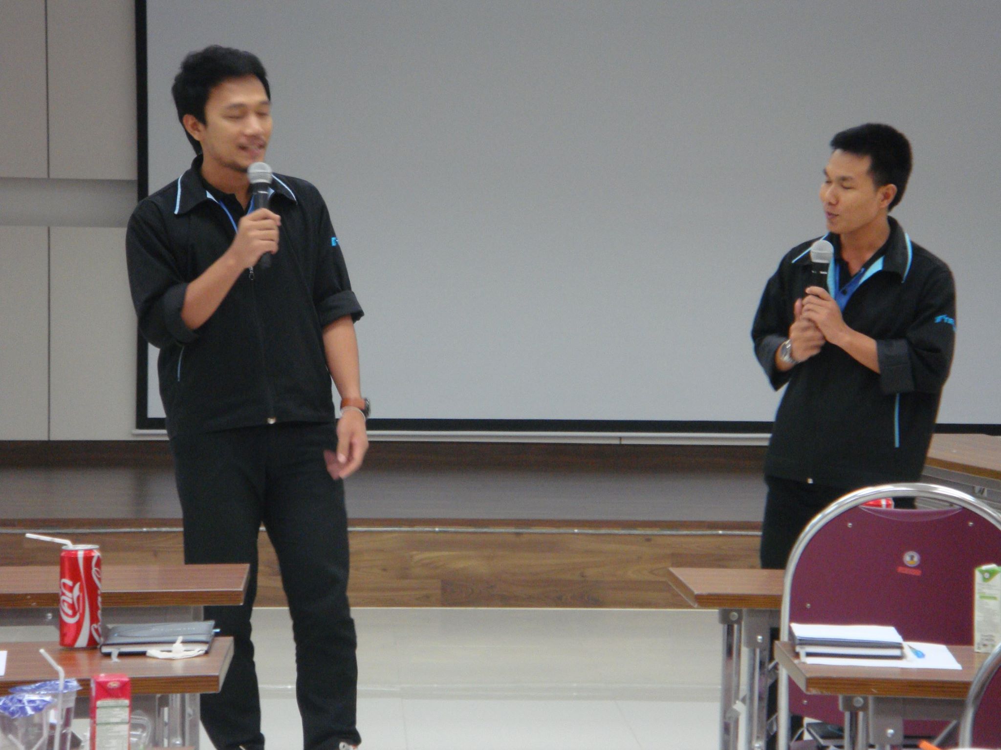 Tsubakimoto Automotive (Thailand) : Public Speaking