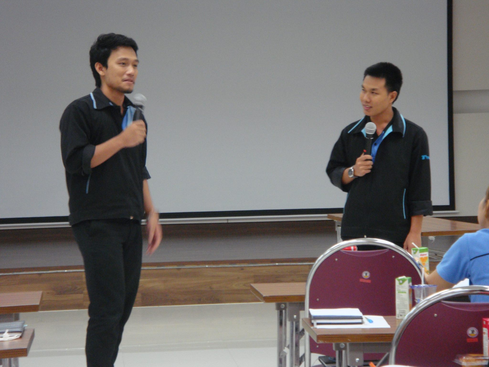 Tsubakimoto Automotive (Thailand) : Public Speaking